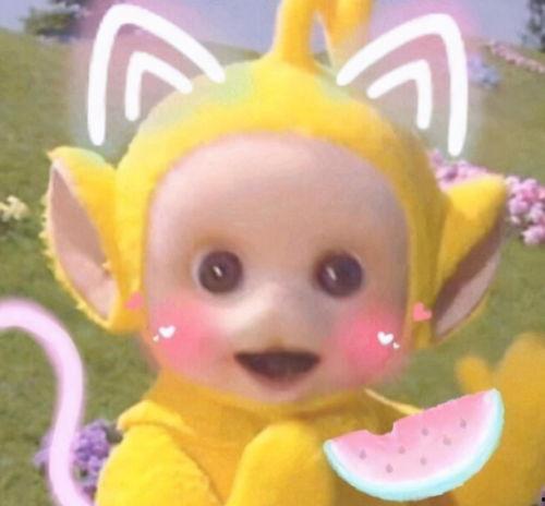 好看头像小孩吃瓜视频图片,小萌娃吃瓜视频萌化人心